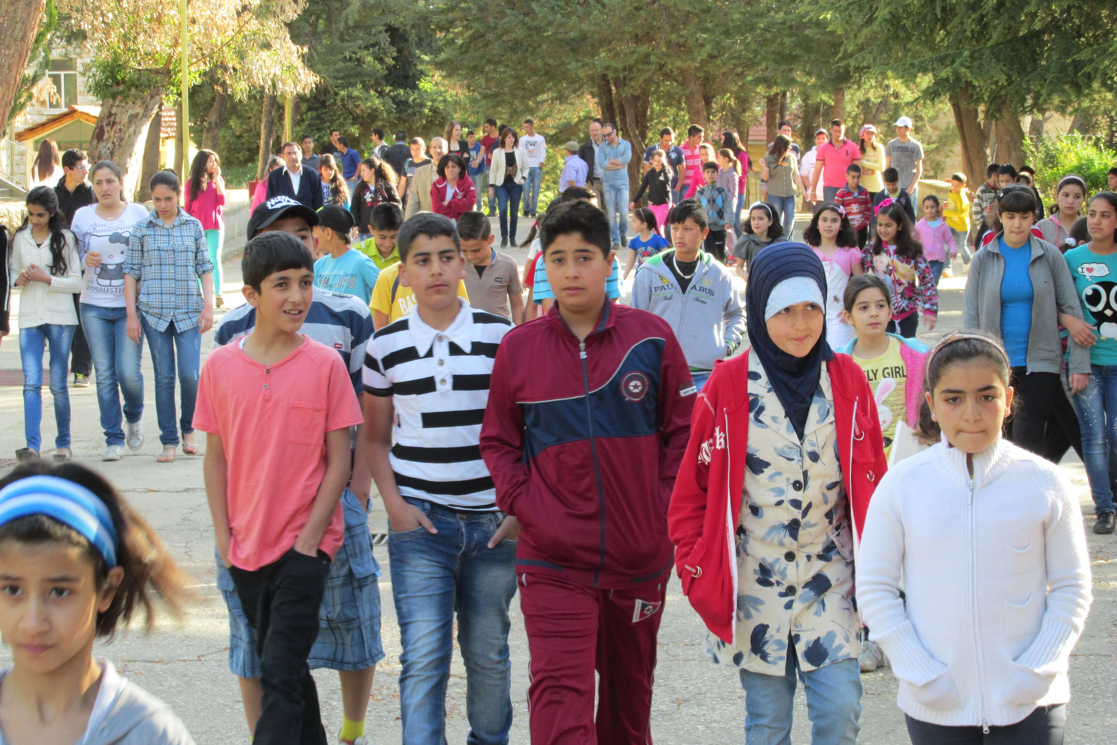 Muslimische mädchen aus christlichen jungen