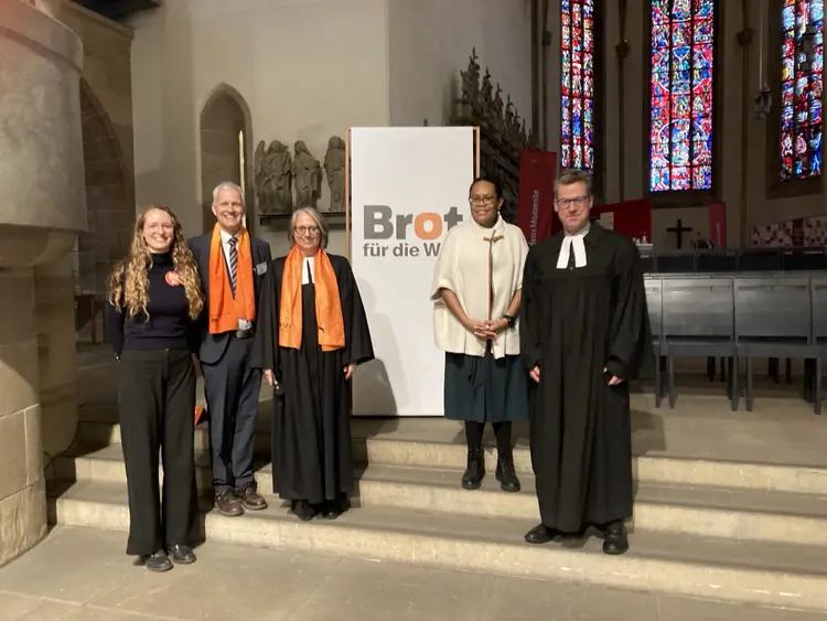 Von links nach rechts: Johanna Held (Brot für die Welt Deutschland), Diakon Matthias Rose (DWW), Oberkirchenrätin Dr. Annette Noller, Vani D. Catanasiga, Pfarrer Matthias Vosseler