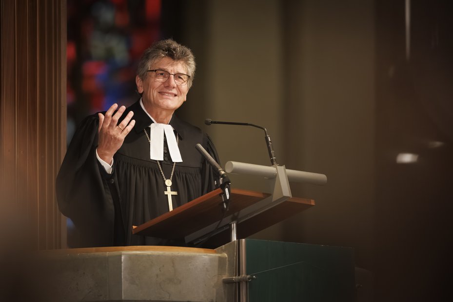 Landesbischof Ernst-Wilhelm Gohl in der Stiftskirche Stuttgart