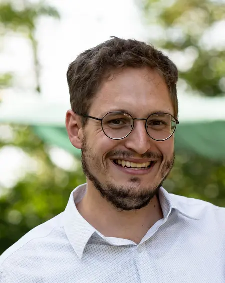 Pfarrer Dr. Yannick Schanz