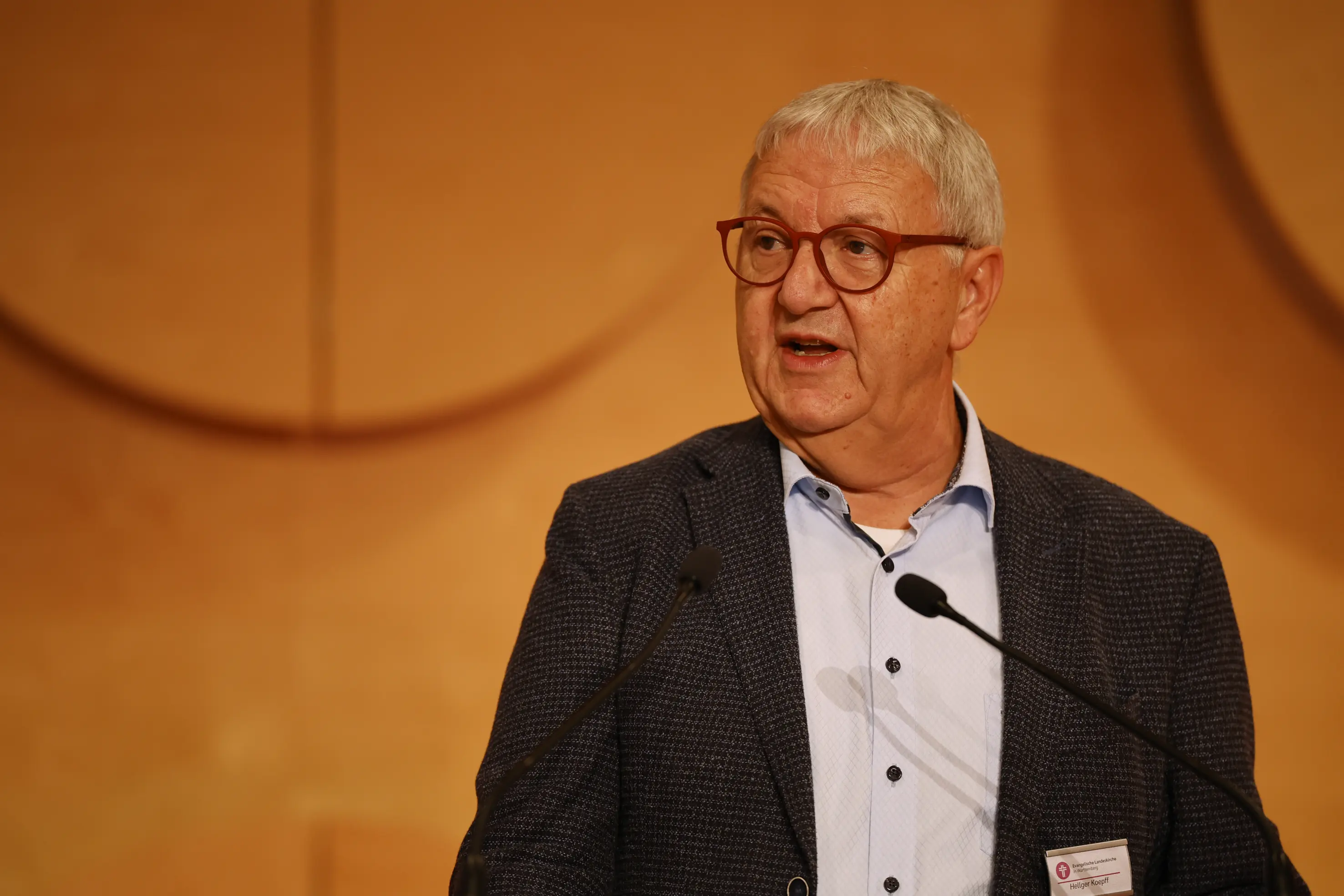 Hellger Koepff, Vorsitzender des Theologischen Ausschusses Herbsttagung der württembergischen evangelischen Landessynode im Hospitalhof.