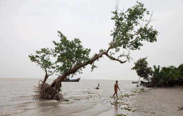 Der Klimawandel lässt Naturkatastrophen häufiger werden. Hier ein Beispiel aus Bangladesch, wo „Brot für die Welt“ ebenfalls aktiv ist.