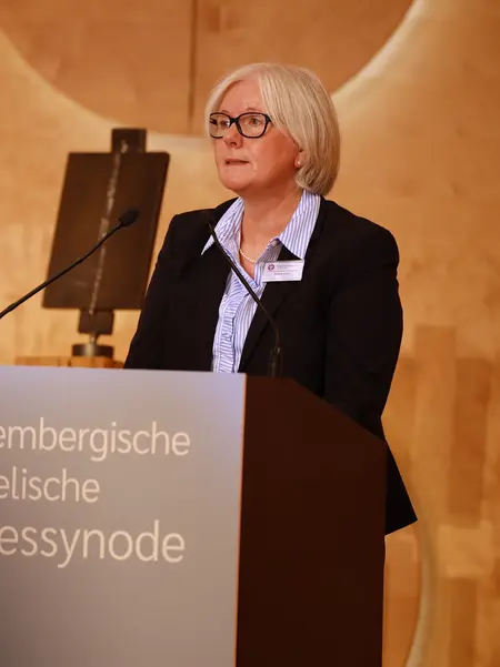Synodalpräsidentin Sabine Foth  Synodalpräsidentin Sabine Foth