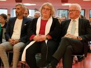 Podiumsdiskussion EGAL? 2023 Landesbischöfin Michel Abdollahi, Dr. Heike Springhart, Ministerpräsident Winfried Kretschmann
