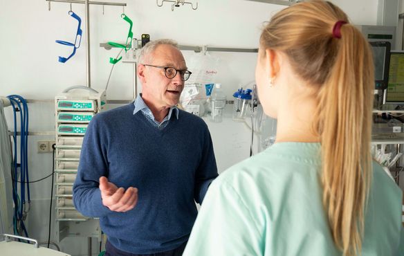 Pfarrer Dr. Jörg Bauer, evangelischer Seelsorger am Klinikum Stuttgart. 