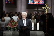 Ministerpräsident Winfried Kretschmann bei der Amtseinsetzung von Landesbischof Ernst-Wilhelm Gohl