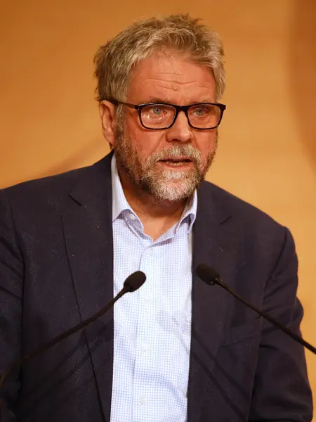 Prof. Dr. Martin Plümicke Prof. Dr. Martin Plümicke