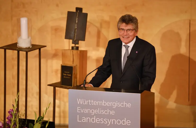 Landesbischof Ernst-Wilhelm Gohl  Herbsttagung der württembergischen evangelischen Landessynode im Hospitalhof.