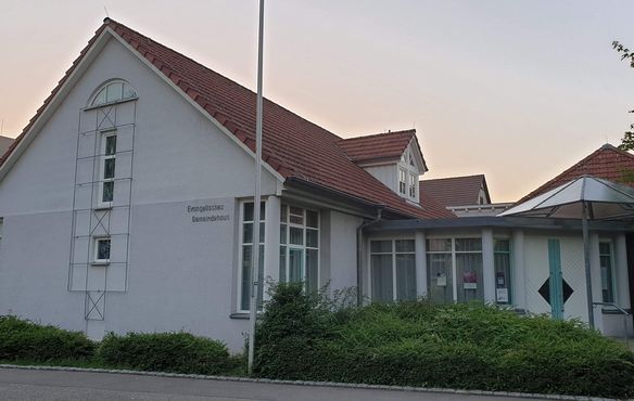 Das evangelische Gemeindehaus in Meimsheim: Weil am 1. Dezember zeitgleich mit den Kirchenwahlen auch die Bürgermeisterwahlen stattfinden und das Gemeindehaus Wahllokal für beide Wahlen ist, hofft Pfarrerin Stephanie Krings auf eine rege Wahlbeteiligung.