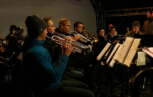 Sie begleiteten das Weihnachtssingen: das Blechbläser-Ensemble EJUS Brass.