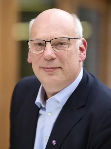 Ralph Hartmann Kirchenrat Ralph Hartmann, Beauftragter der Evangelischen Landeskirchen in Baden und Württemberg bei Landtag und Landesregierung