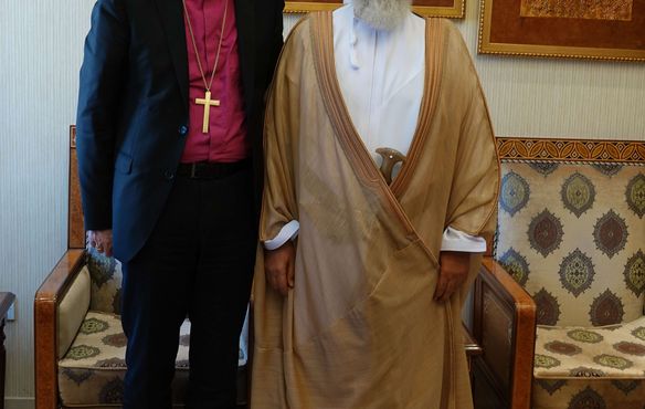 Auf Einladung des Religionsministers des Oman, Scheich Abdullah bin Mohammed al Salimi, ist Landesbischof July mit einer Delegation in den Oman gereist.