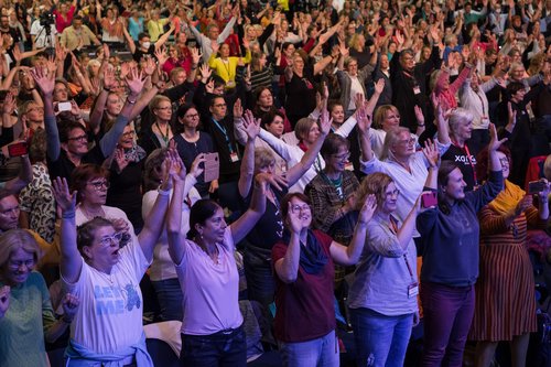 Landesbischof Ernst-Wilhelm Gohl lädt zum Gospelkirchentag ein