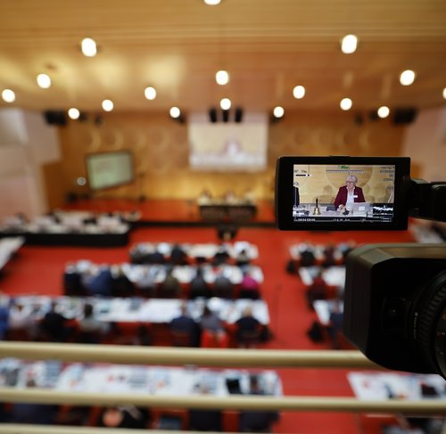 Frühjahrstagung der Württembergischen evangelischen Landessynode im Hospitalhof.