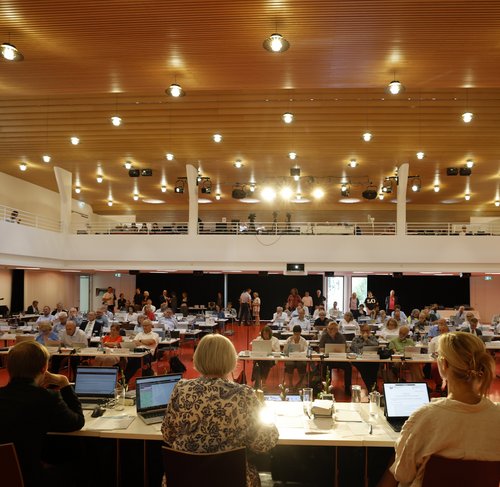 Sommertagung der württembergischen evangelischen Landessynode im Hospitalhof.