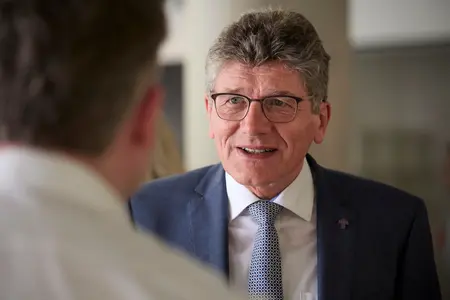 Landesbischof Ernst-Wilhelm Gohl Landesbischof Ernst-Wilhelm Gohl