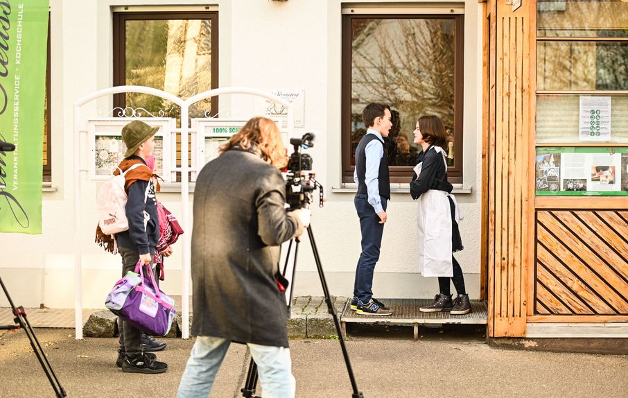 Kein Raum in der Herberge: Maria und Josef müssen weiterziehen - durch Böblingen.