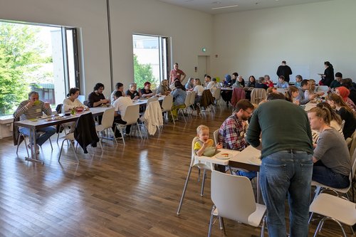 #VerständigungsOrt: Internationales Frühstück in Neugereut