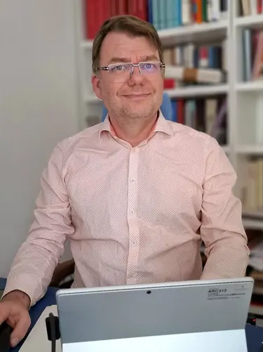 Dr. Claudius Kienzle, Leiter des Evangelischen Archivs Baden und Württemberg