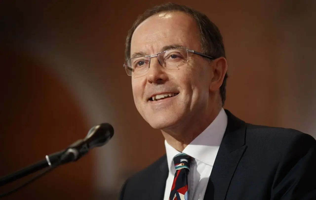 Dr. Karl Hardecker Dr. Karl Hardecker, Vorsitzender des Theologischen Ausschuss