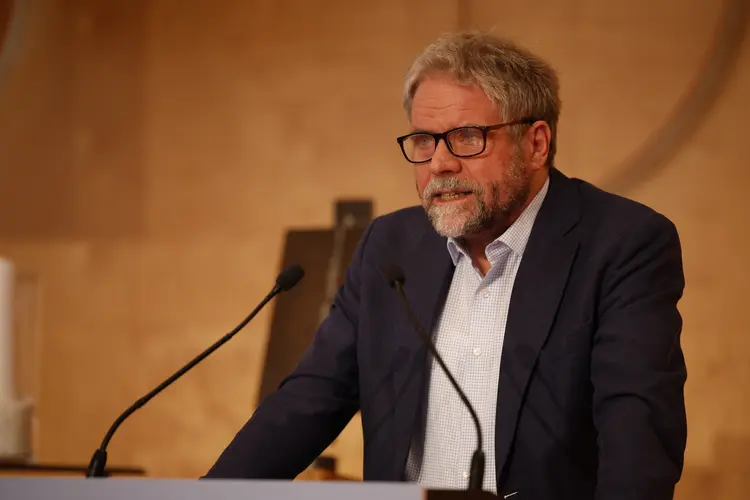 Prof. Dr. Martin Plümicke, stellvertretender Vorsitzender des Rechtsausschusses Herbsttagung der württembergischen evangelischen Landessynode im Hospitalhof.