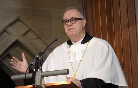 Landesbischof Dr. h. c. Frank Otfried July während seiner Predigt beim Eröffnungsgottesdienst der 16. Landessynode.