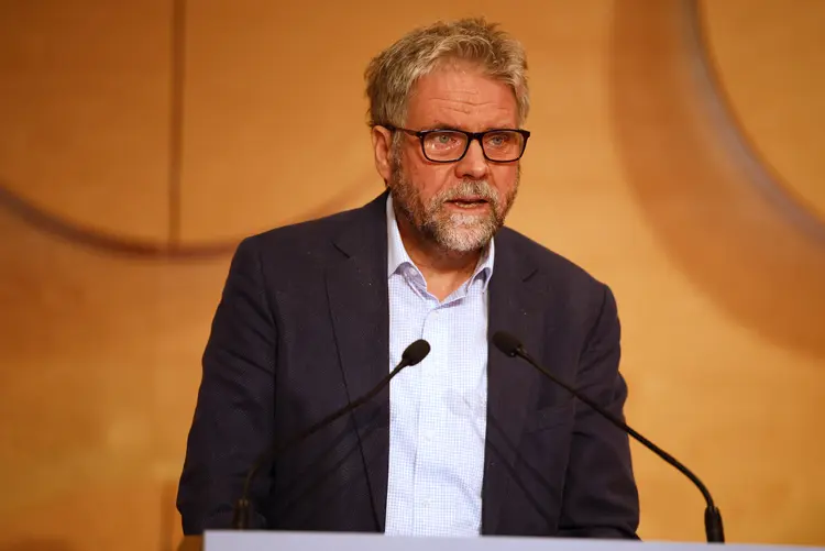 Prof. Dr. Martin Plümicke, stellvertretender Vorsitzender des Rechtsausschusses Herbsttagung der württembergischen evangelischen Landessynode im Hospitalhof.