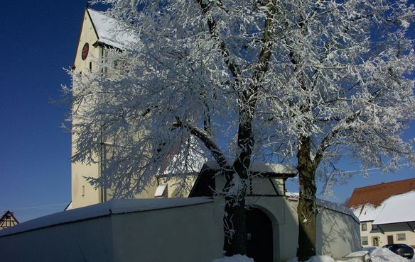 Die Andreaskirche im Winter.