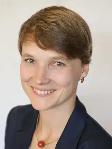 Svenja Fokken Svenja Fokken, Leitung Fachbereich Erwachsenenbildung im Evangelischen Bildungswerk Württemberg