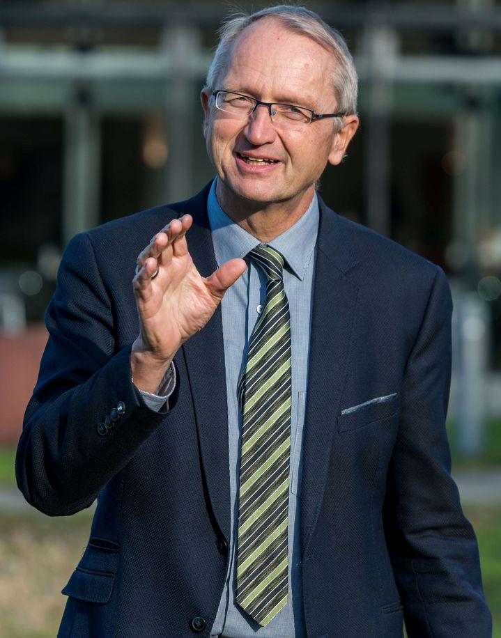 Prof. Dr. Jörg Hübner ist seit 2013 Direktor der evangelischen Akademie Bad Boll.