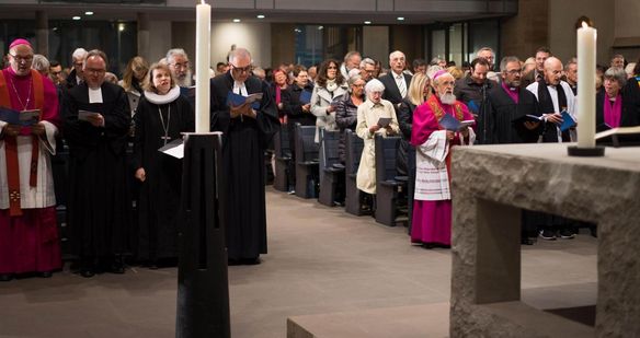 Festgottesdienst in der Stuttgarter Stiftskirche: Fünf christliche Kirchen feierten den 20. Jahrestag der Gemeinsamen Erklärung zur Rechtfertigungslehre.