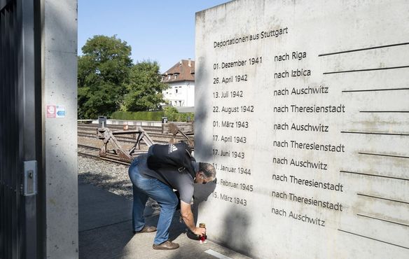 Forschungen hatten ergeben, dass auf der „Wand der Namen“ in der Gedenkstätte noch etwa 440 Namen fehlten. Diese wurden nun veröffentlicht. Foto: Horst Rudel