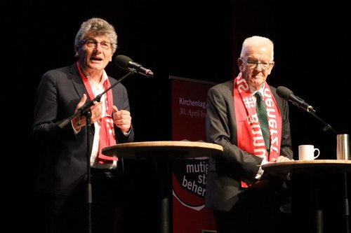 Bibelarbeit von Landesbischof Gohl und Ministerpräsident Kretschmann beim Kirchentag