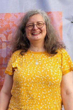 Dr. Antje Fetzer-Kapolnek