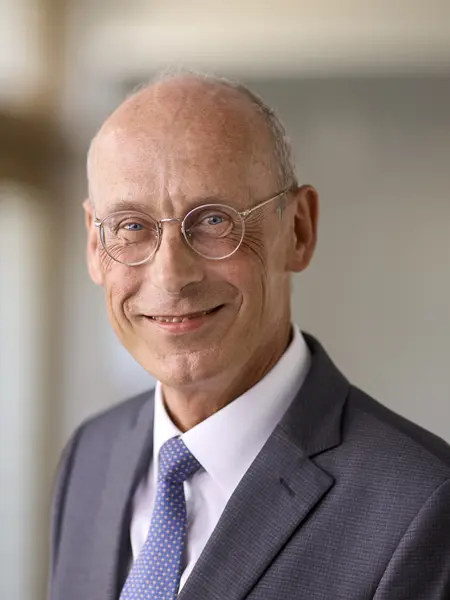 Oberkirchenrat Dr. Michael Frisch Sommertagung der 16. Landessynode.