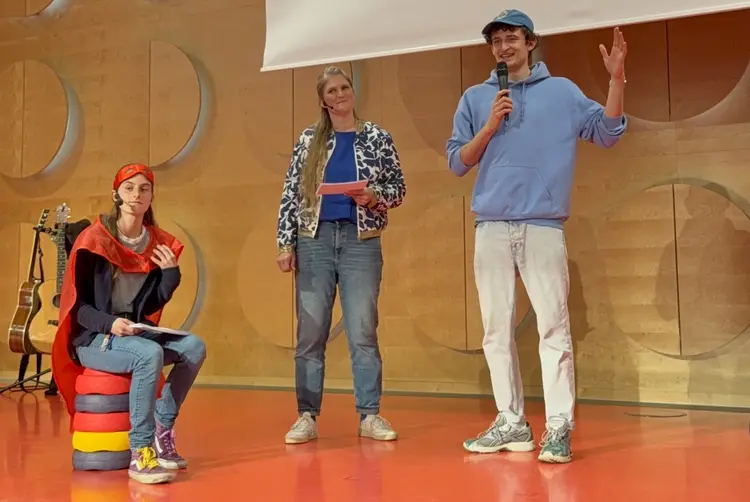 Julian Janssen (rechts)