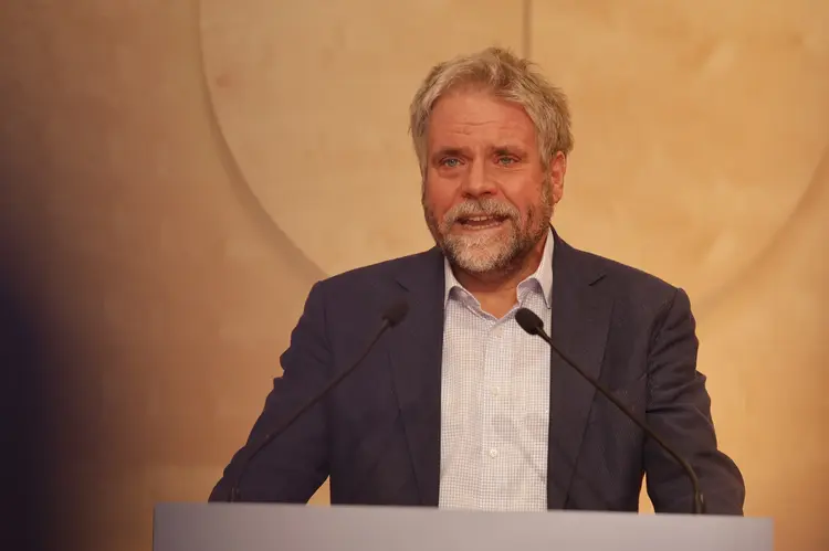 Prof. Dr. Martin Plümicke, stellvertretender Vorsitzender des Rechtsausschusses Herbsttagung der württembergischen evangelischen Landessynode im Hospitalhof.